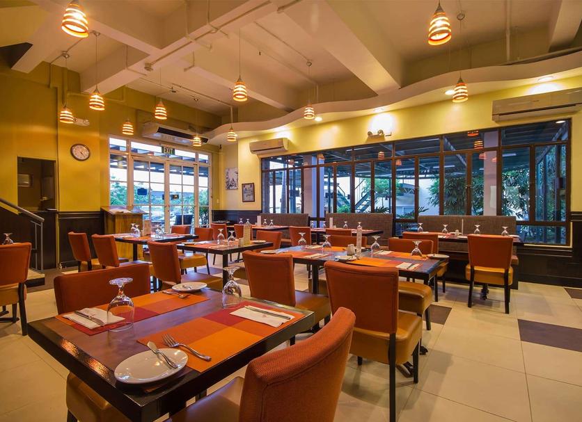Restaurant Photo