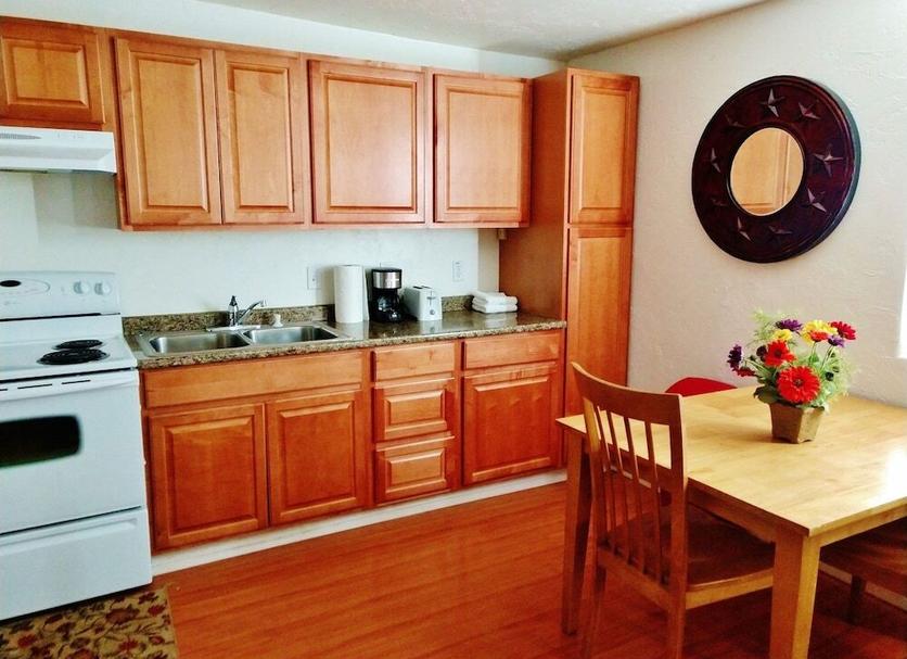 Kitchen Photo