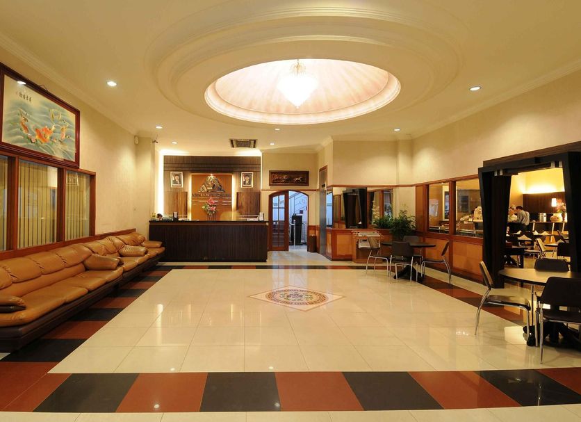 Hotel Kapuas Dharma lobby in Pontianak with leather sofa seating and reception desk