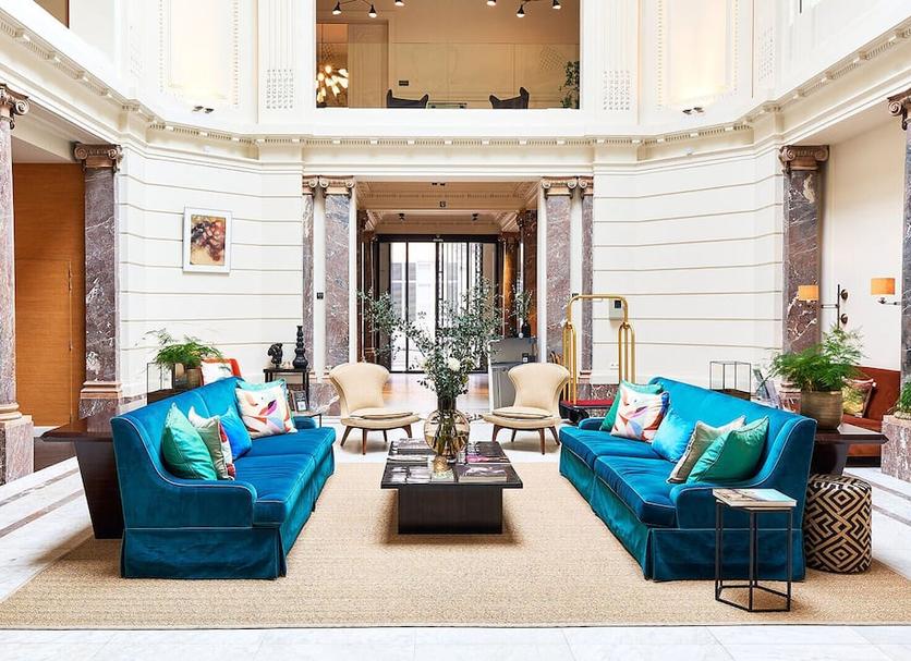 Lounge Photo