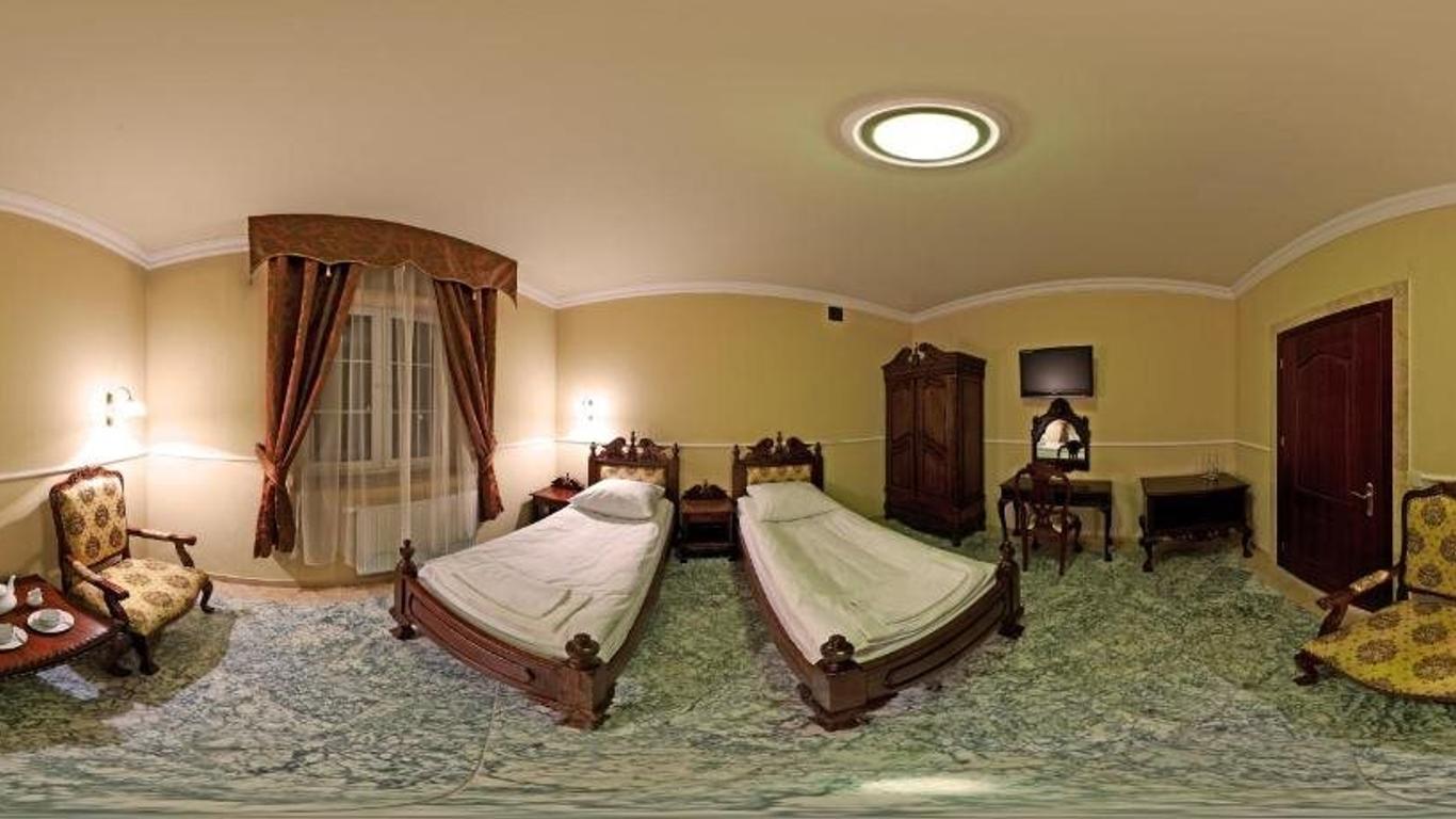 Hotel Palac