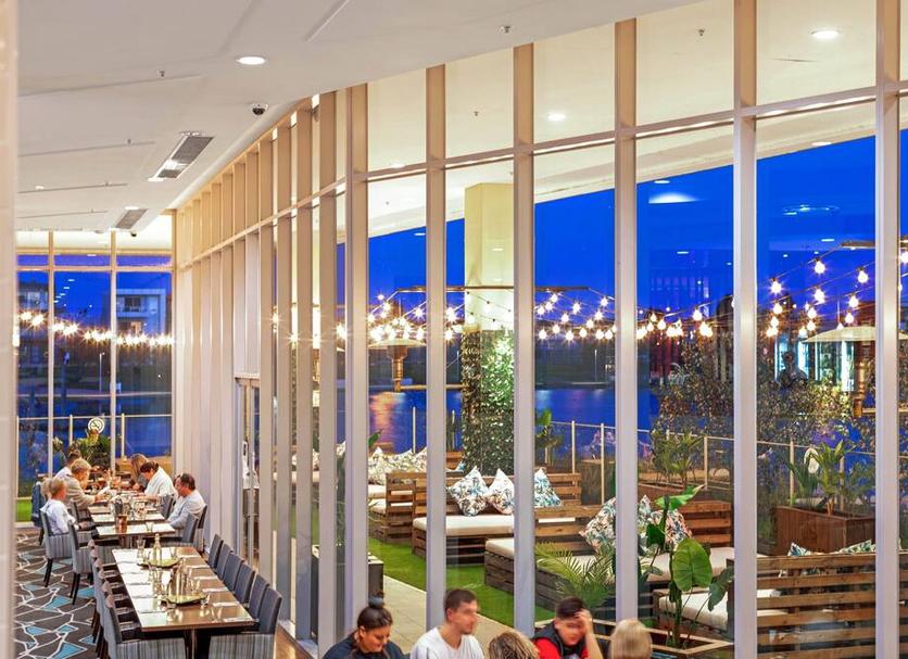 Restaurant Photo