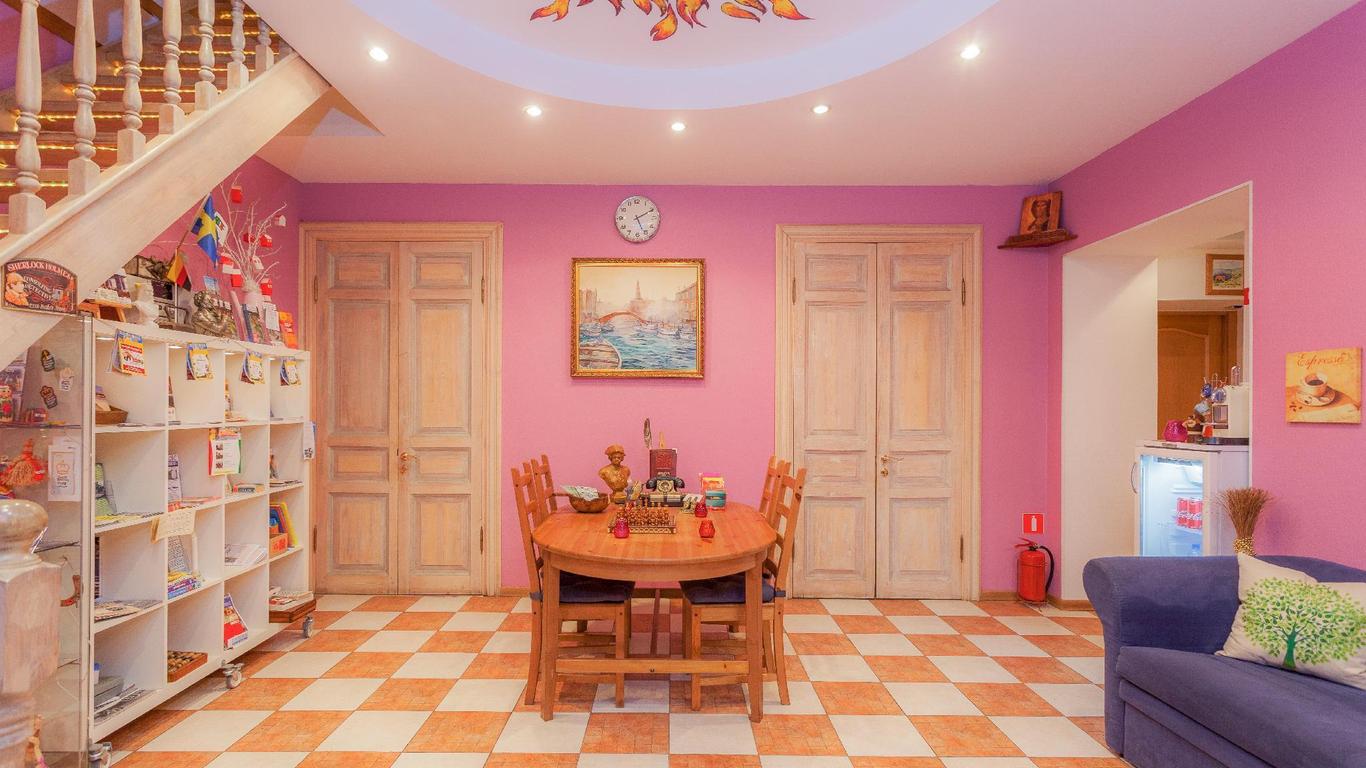 Italian Rooms and Apartments Pio on Mokhovaya 39