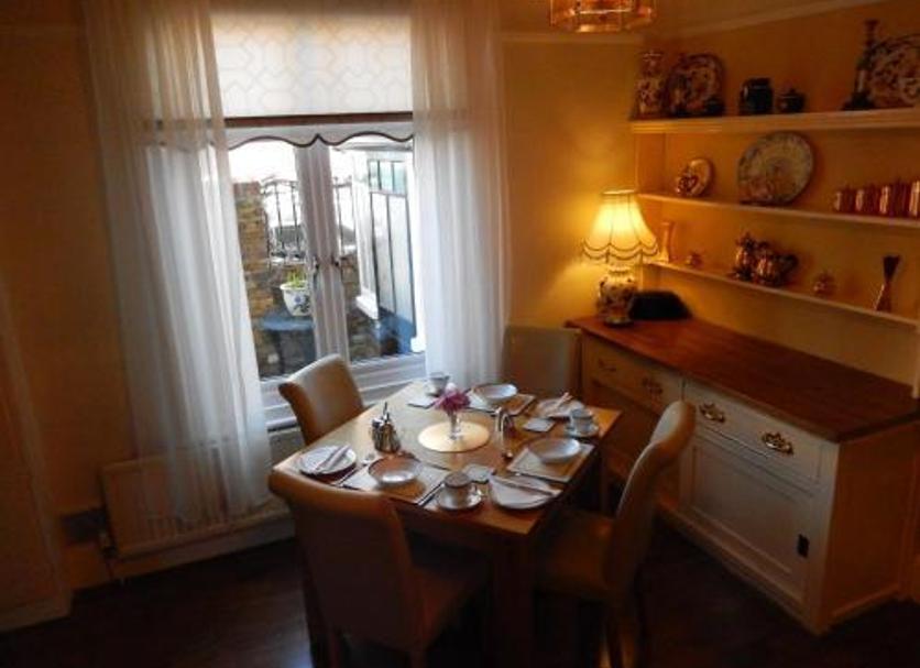 Dining room Photo