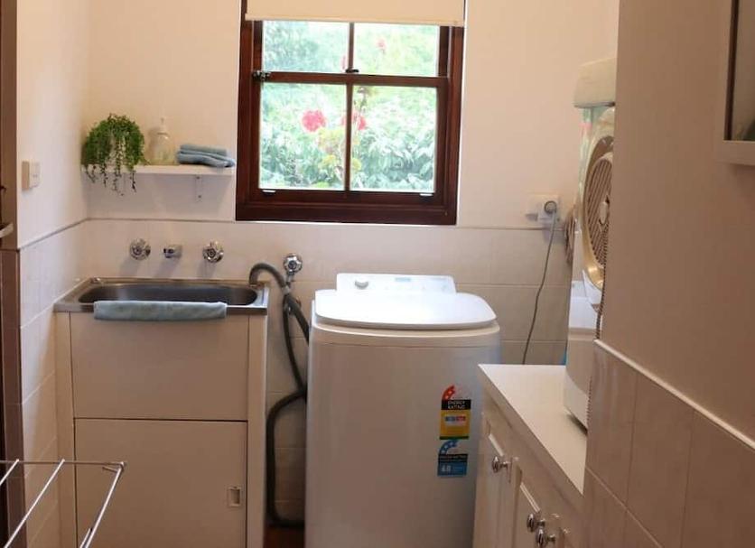 Laundry facility Photo