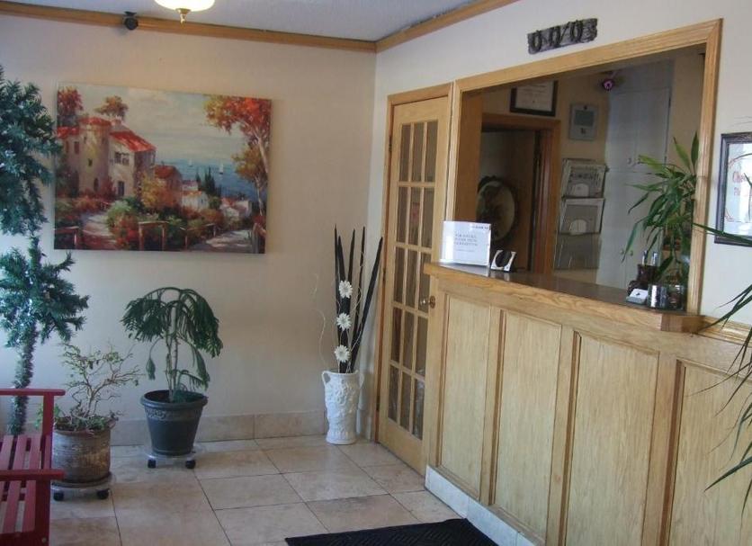 Front desk Photo