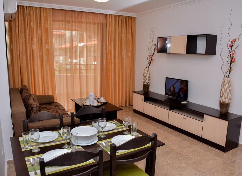 Dining room Photo