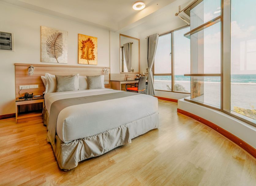 Paralian Hulhumale' room with large ocean-view windows in Malé