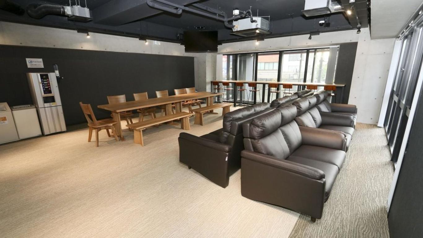 Business Capsule Hotel Lightning Hotel Asakusa
