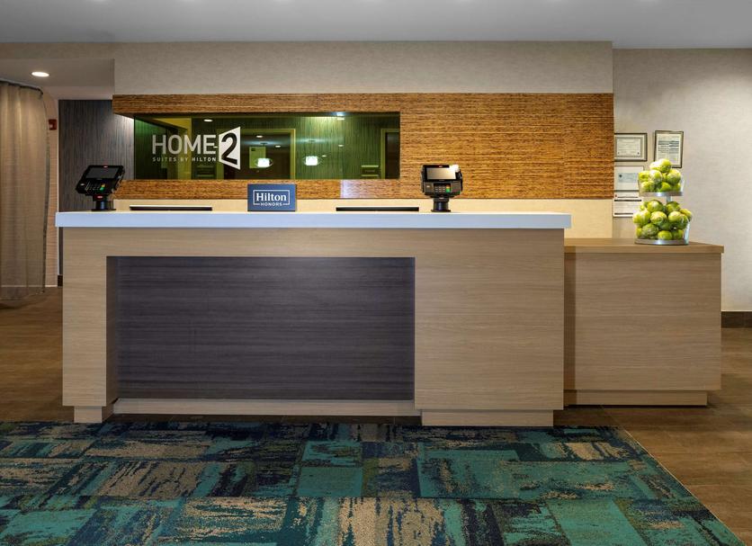 Front desk Photo