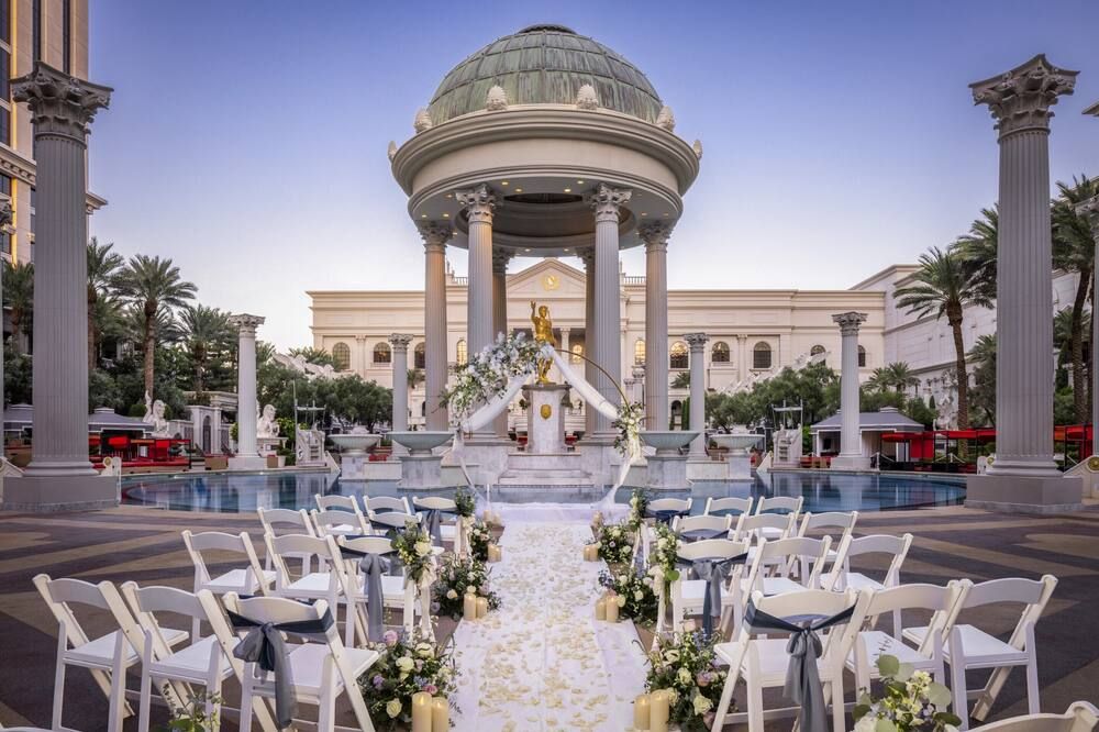 Banquet hall Photo