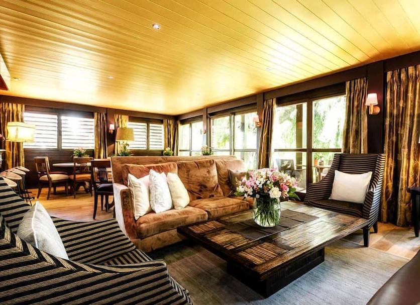 Living room Photo
