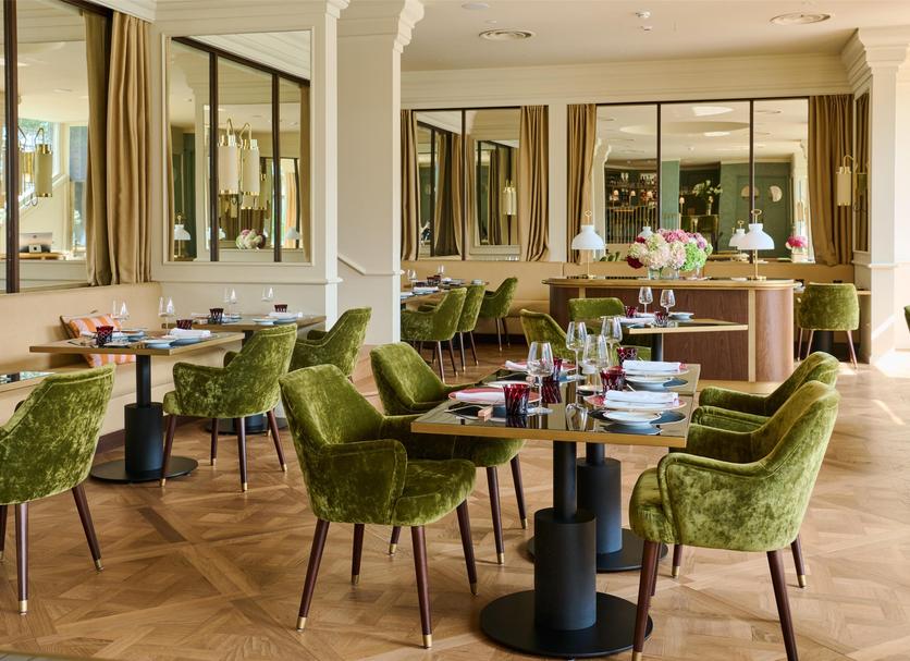 Restaurant Photo