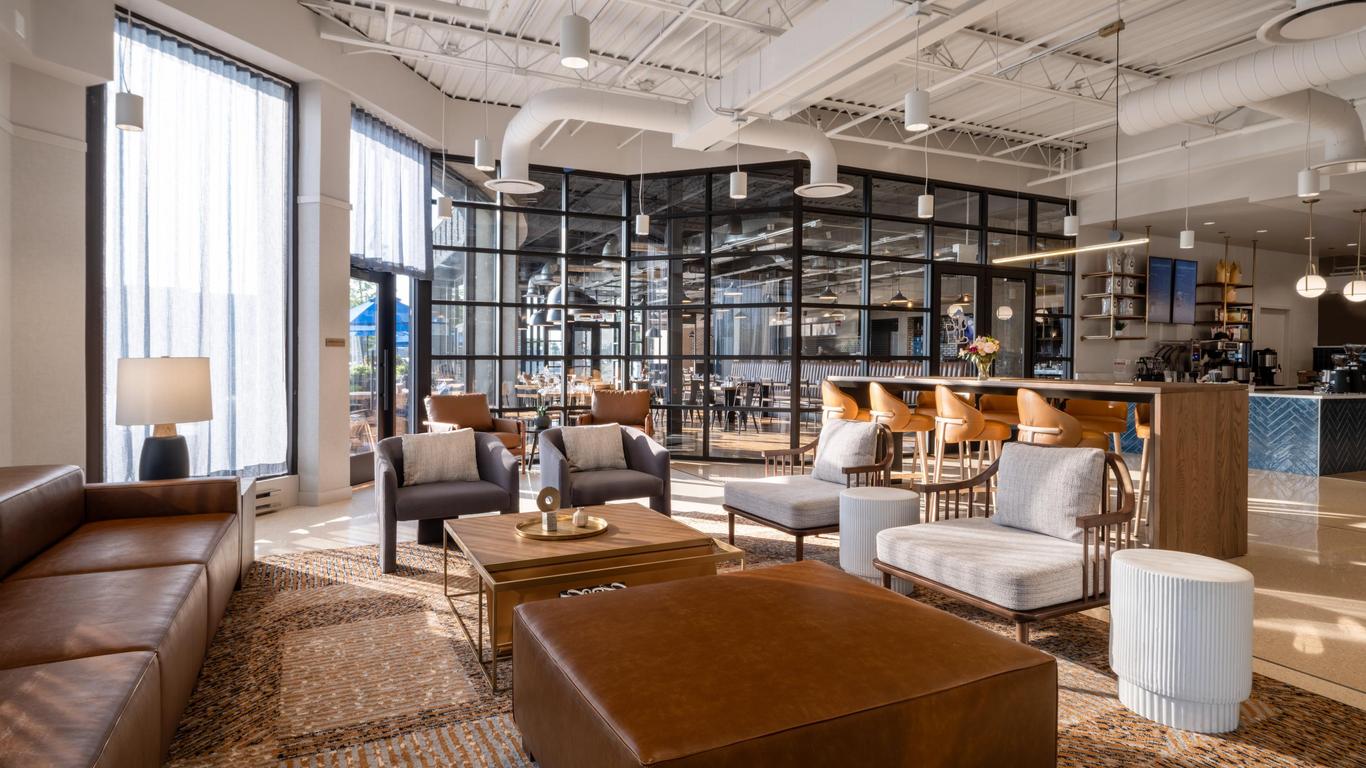 Staybridge Suites Chicago O'hare - Rosemont, An IHG Hotel