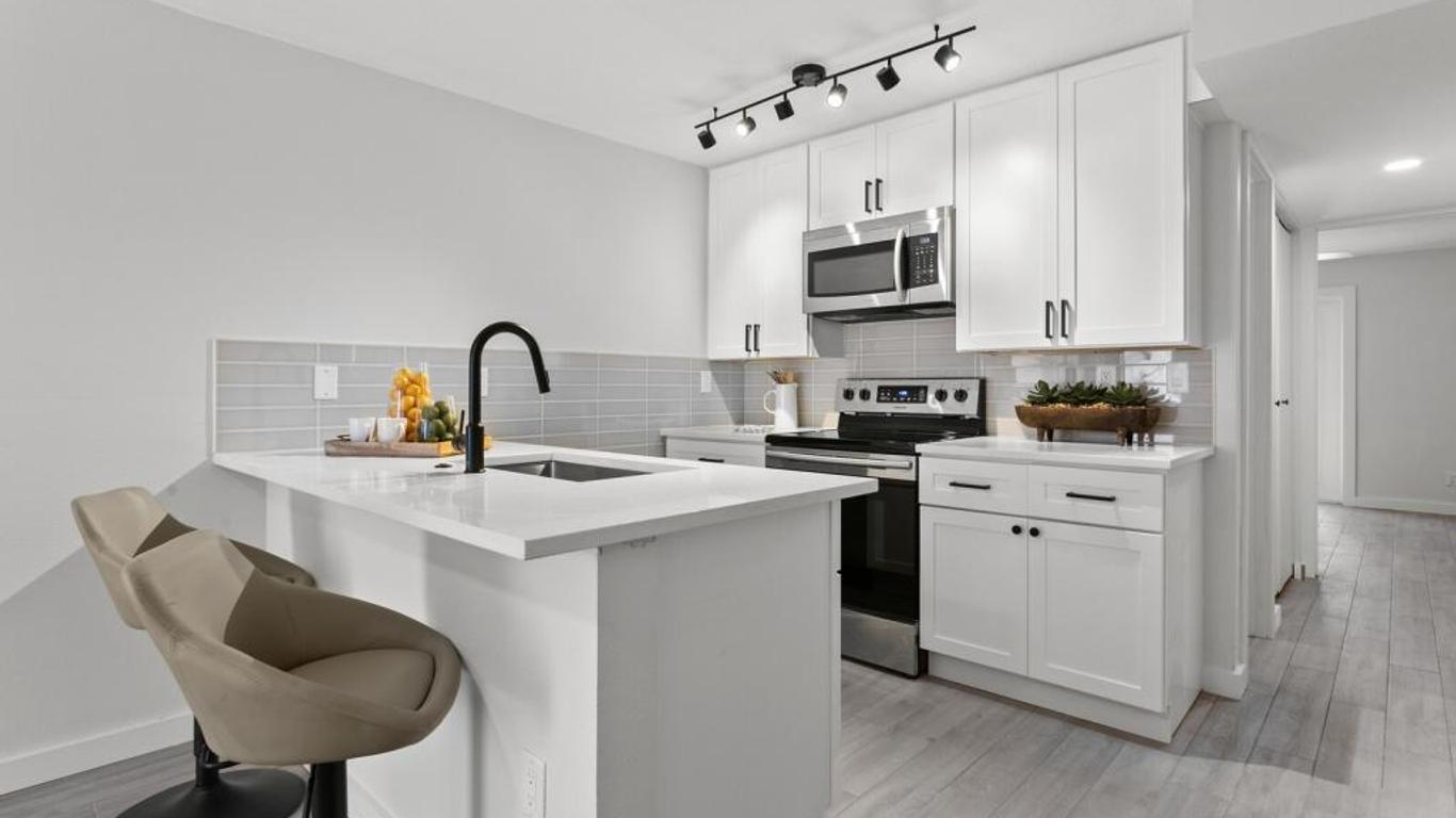 University Serenity Suites