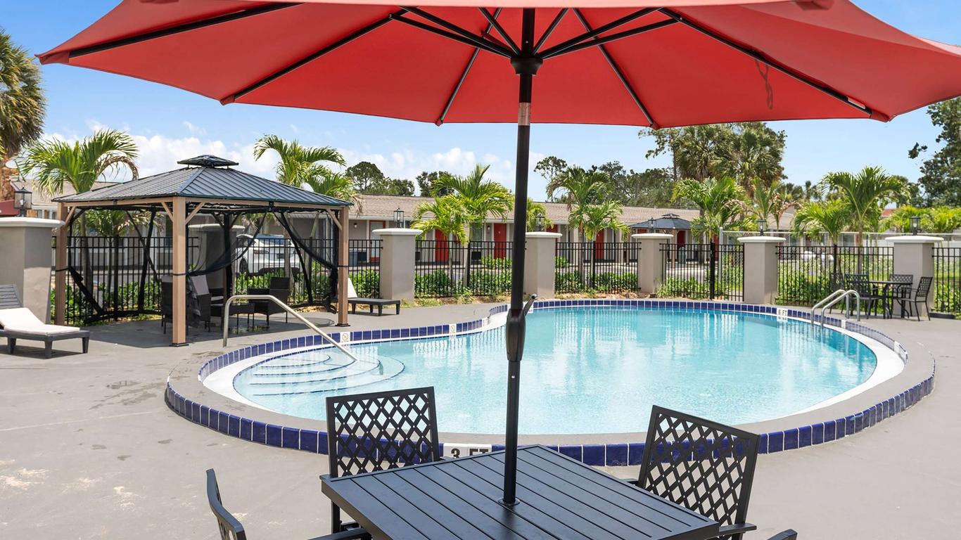 Super 8 by Wyndham Kissimmee-Orlando