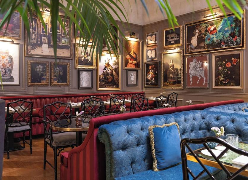 Restaurant Photo