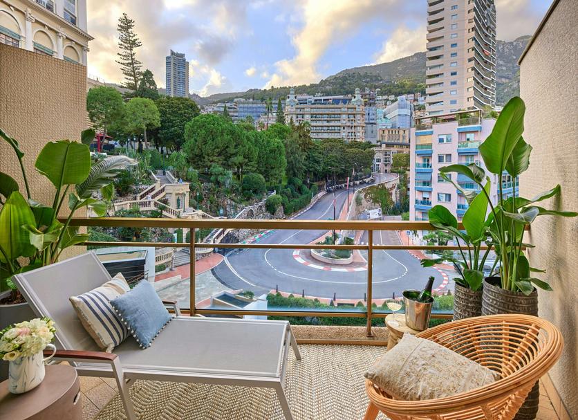 Balcony Photo