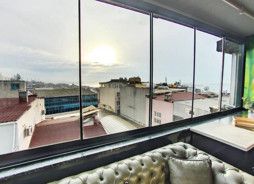 Balcony Photo