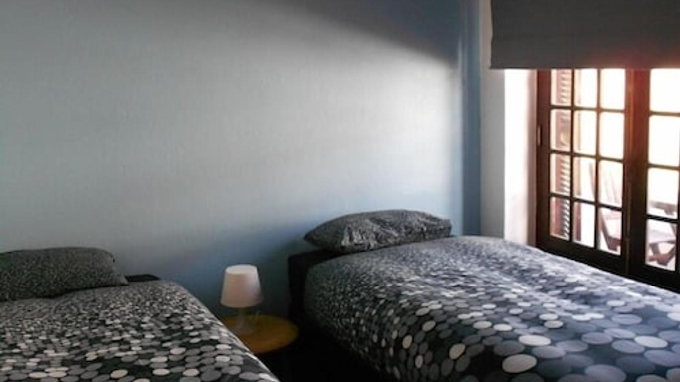 Surfing Inn Peniche - Hostel