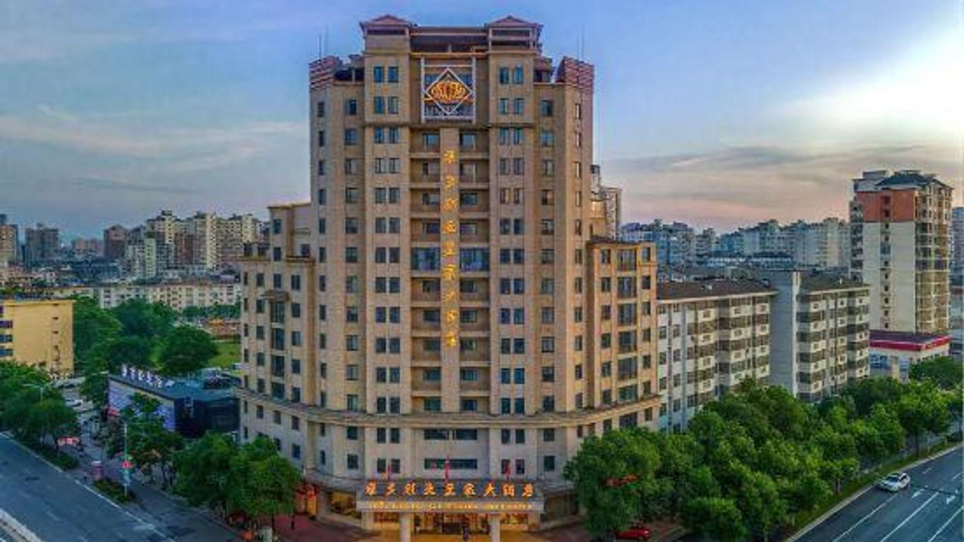 Victoria Royal Hotel