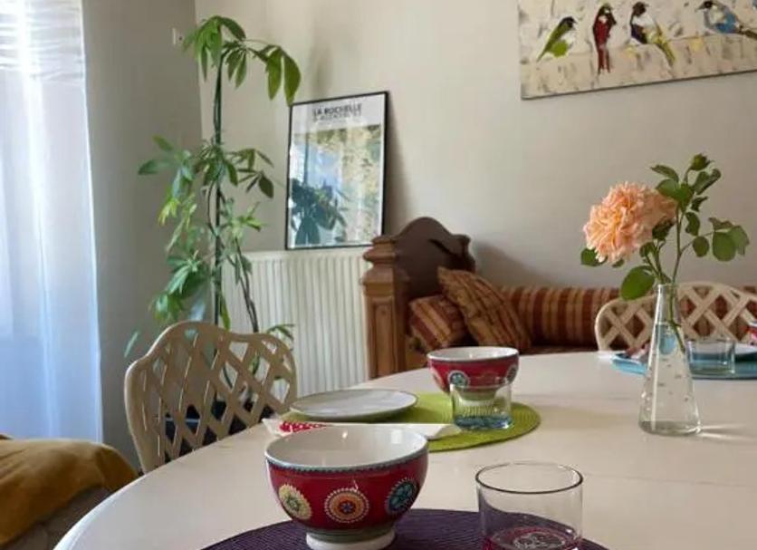 Dining room Photo