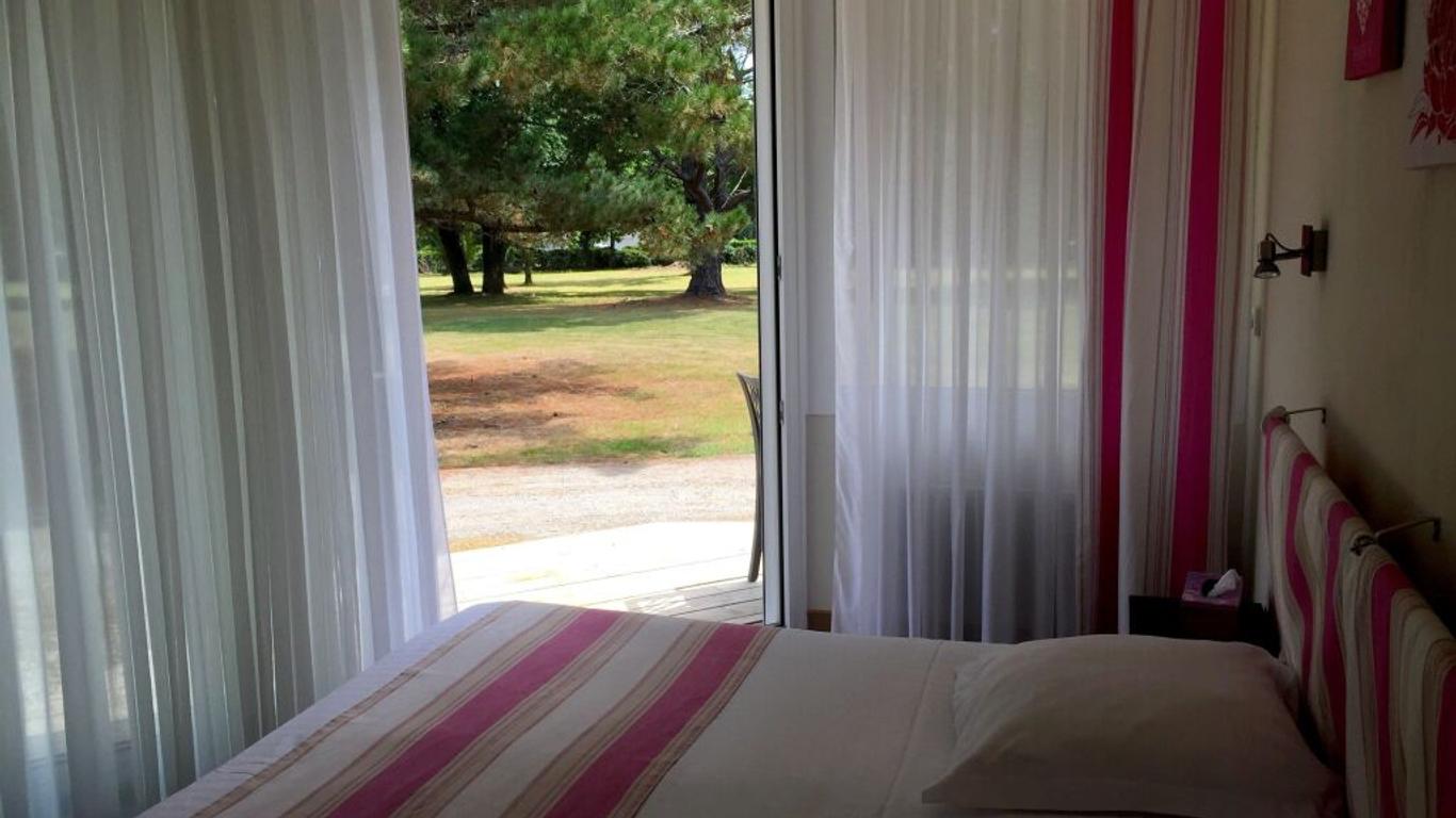 Logis Hotel La Croix du Sud