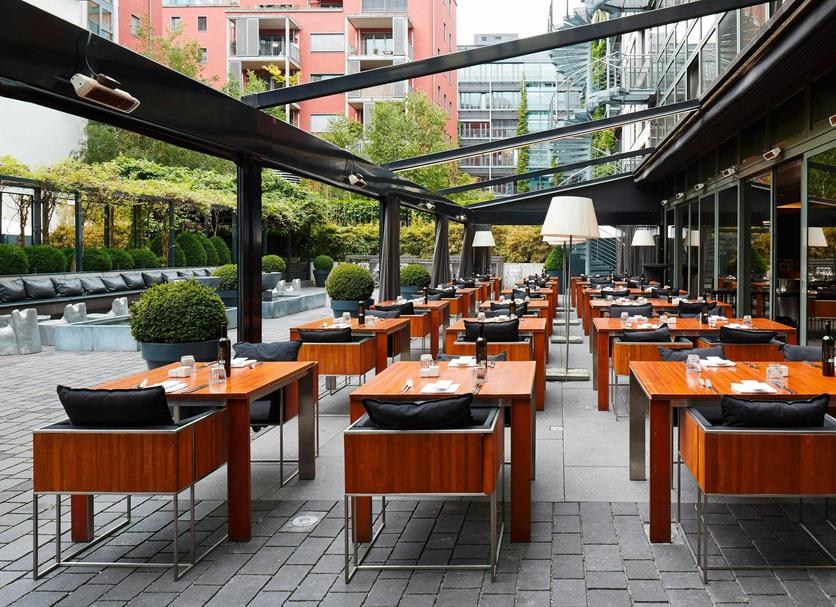 Restaurant Photo