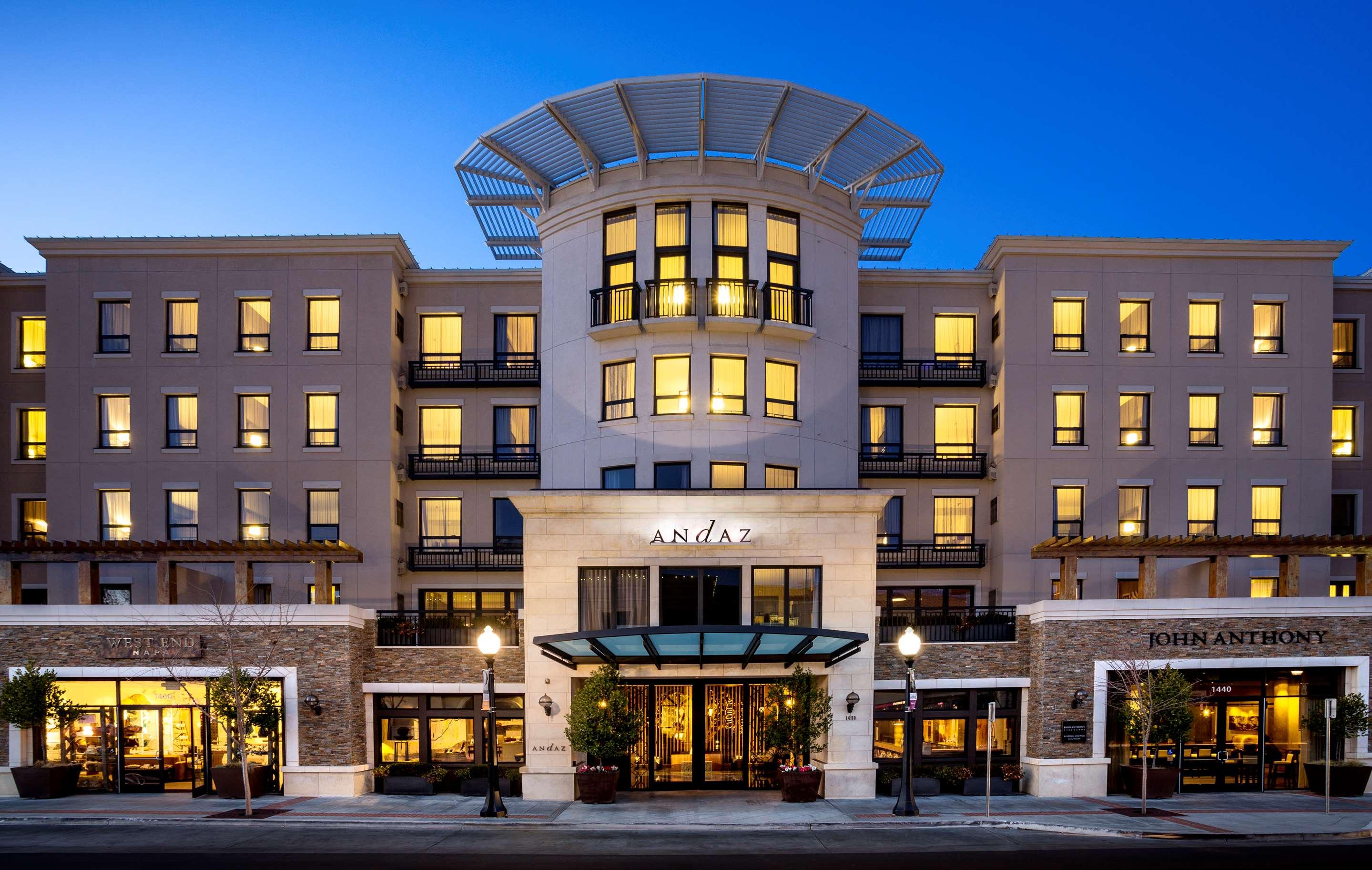 Andaz discount