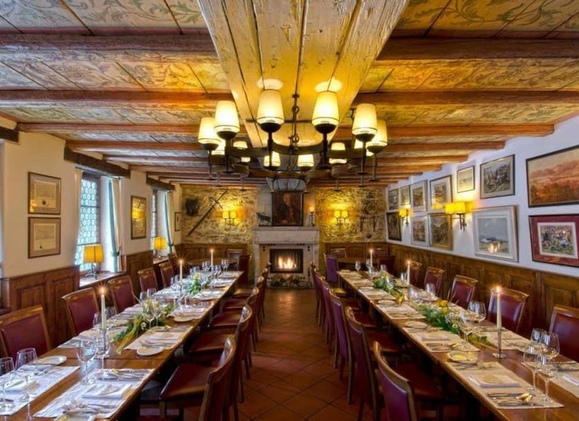 Restaurant Photo