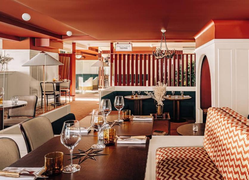 Dining room Photo