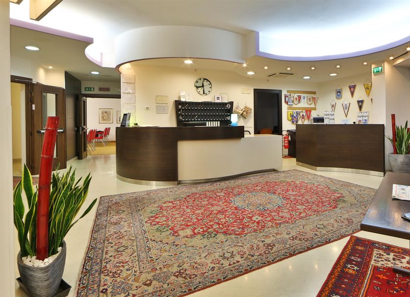 Front desk Photo