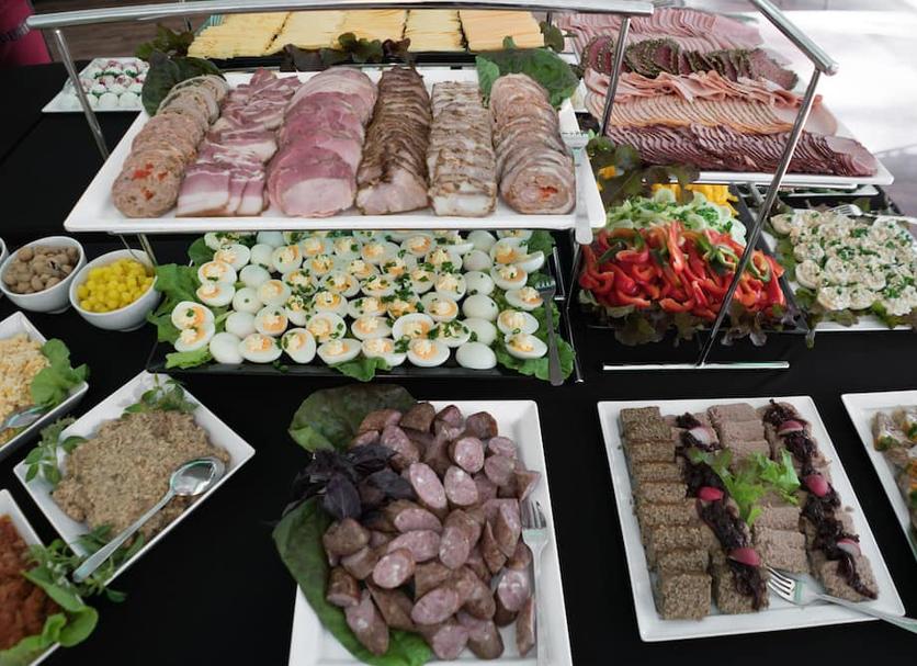Buffet Photo