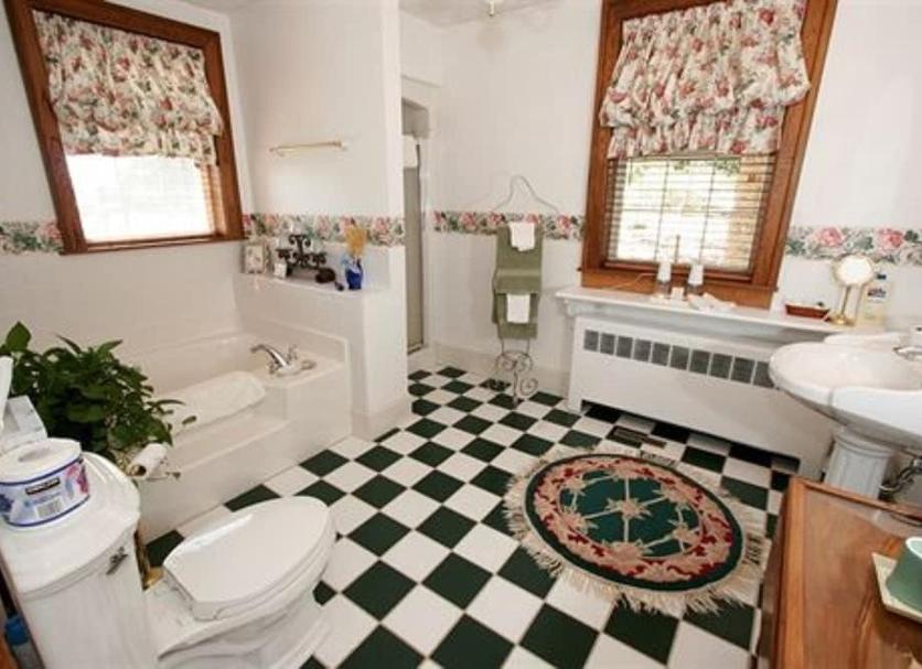 Bathroom Photo