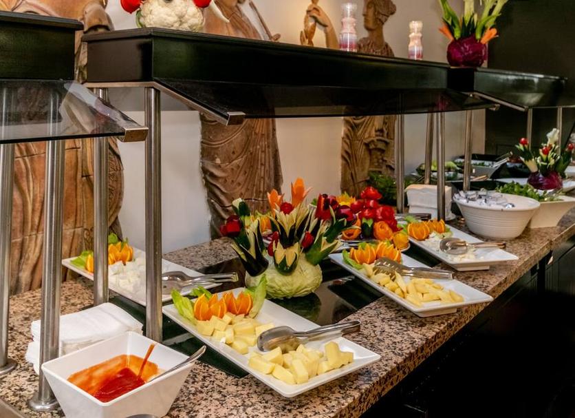 Buffet Photo