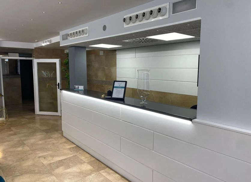 Front desk Photo