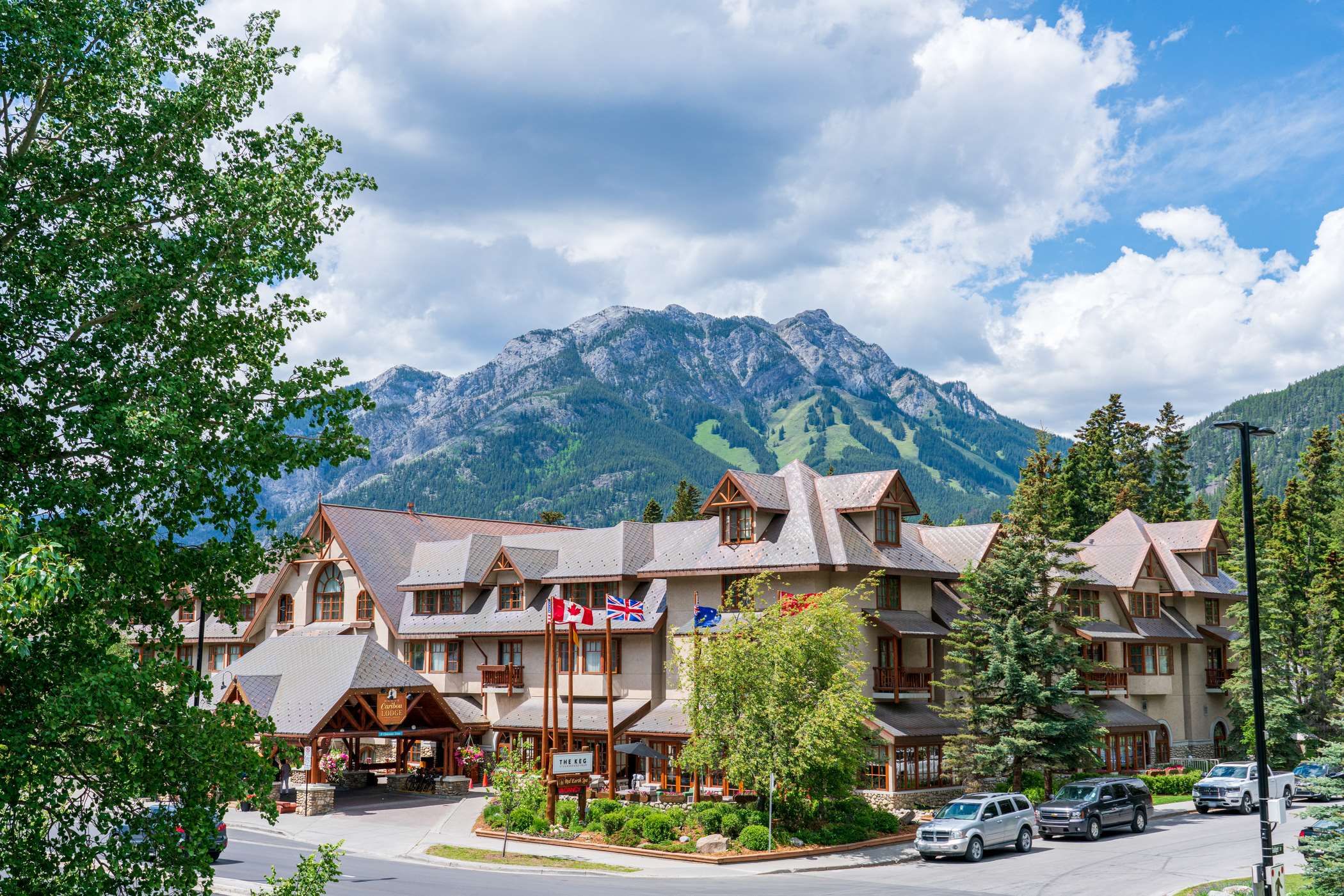 カリブロッジ カヤック Banff Caribou Lodge & Spa from $102. Banff Hotel Deals & Reviews