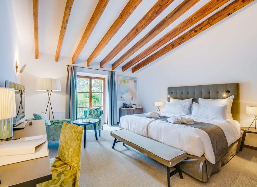 Bedroom Photo