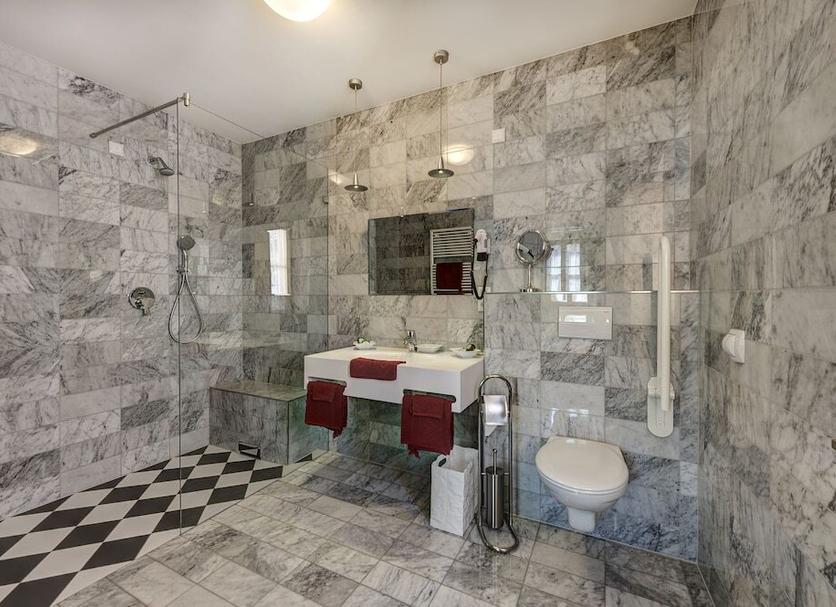 Bathroom Photo