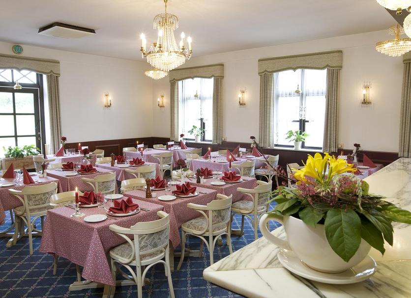 Banquet hall Photo