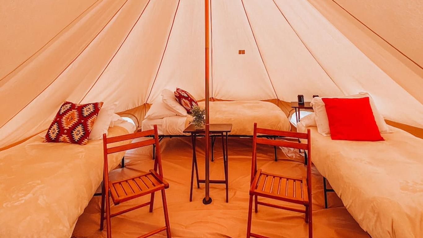 Wander Camp Glacier