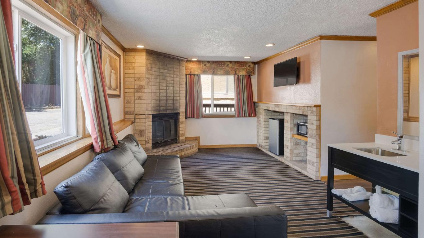 Rodeway Inn