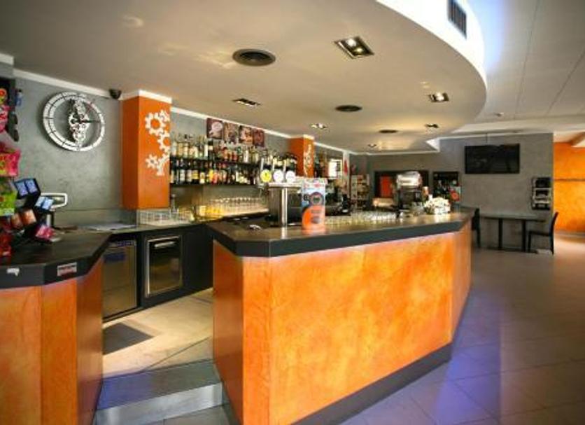 Bar Photo