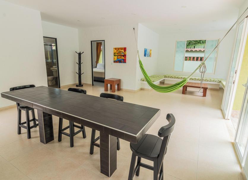 Dining room Photo