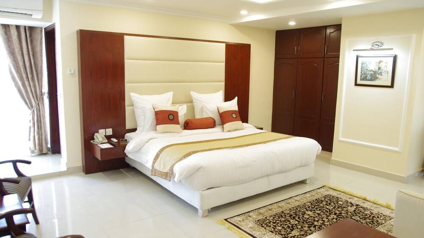 Heaven Hotel