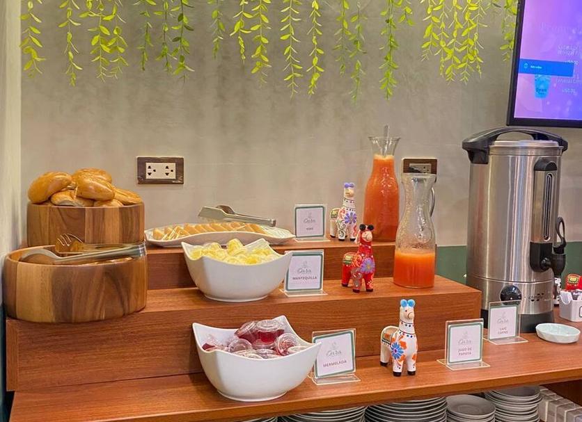 Buffet Photo
