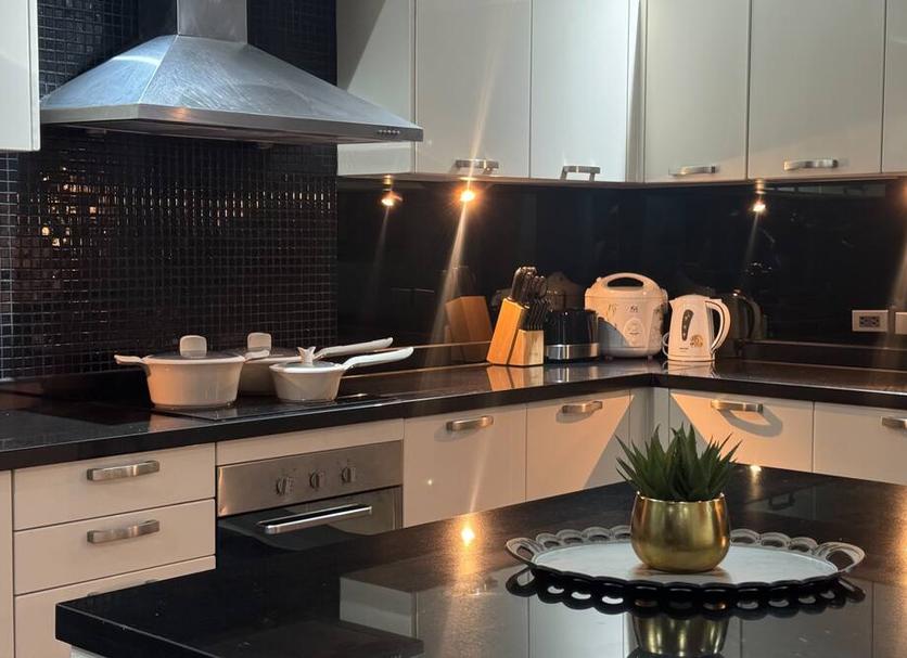Kitchen Photo