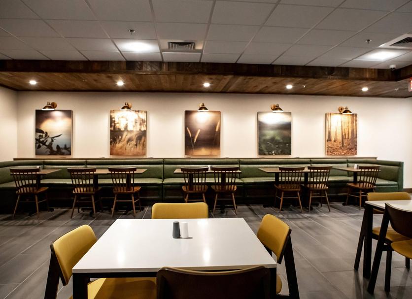 Restaurant Photo