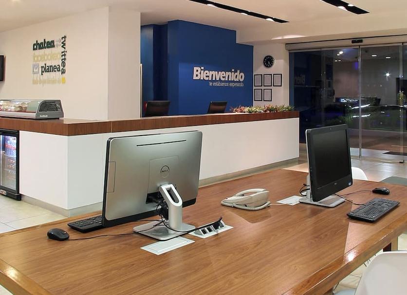 Front desk Photo
