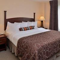 2 Bedroom Suite | Complimentary Breakfast + Shared Pool & Hot Tub! Great for Business Travelers